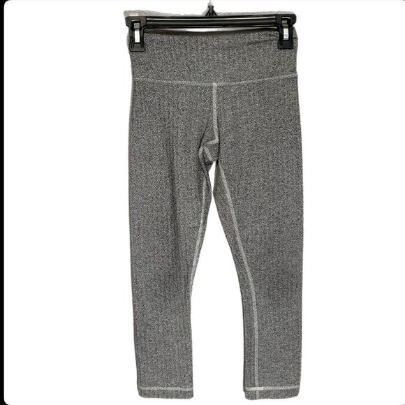 Lululemon Athletica Crop 21” Mini Grey Heathered Herringbone Size 2 - Picture 2 of 14